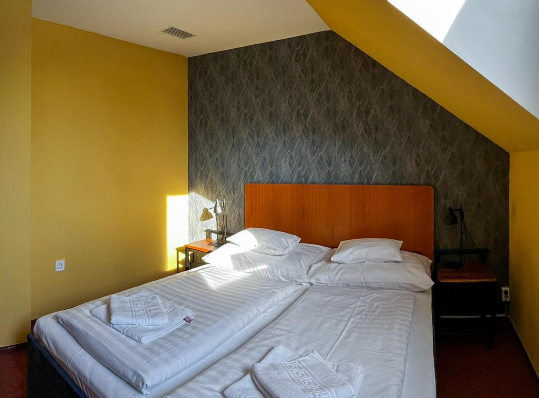 Kisviza Vendeghaz Hotel Baja Ngoại thất bức ảnh
